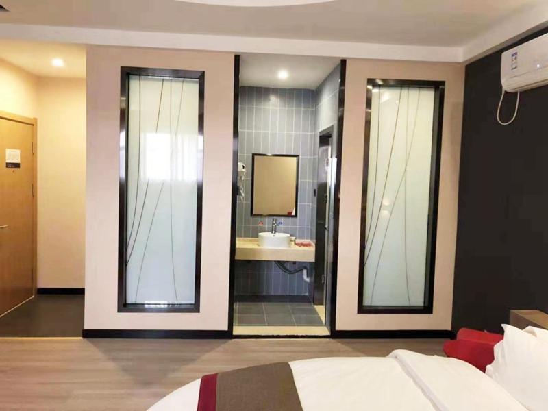 Thank Inn Plus Hotel Hebei Shijiazhuang Zhengding New District International Small Commodity City Экстерьер фото